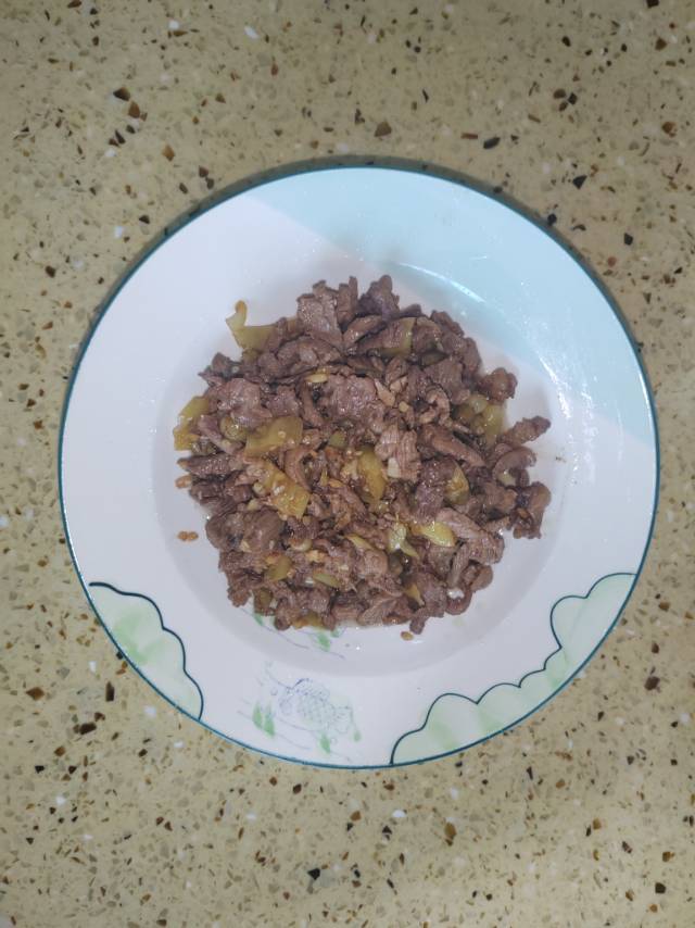 小炒黄牛肉，肉嫩味香！太好吃了简直是米饭杀手！