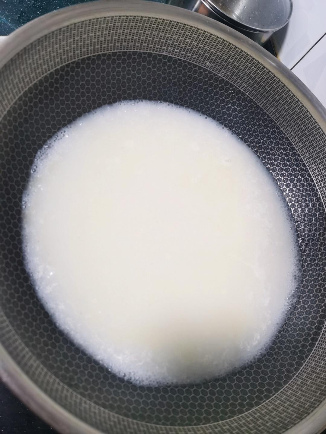 厨师长教你：“鲫鱼豆腐汤”的家常做法，满满的烹饪原理