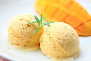 芒果冰淇淋的做法 步骤1