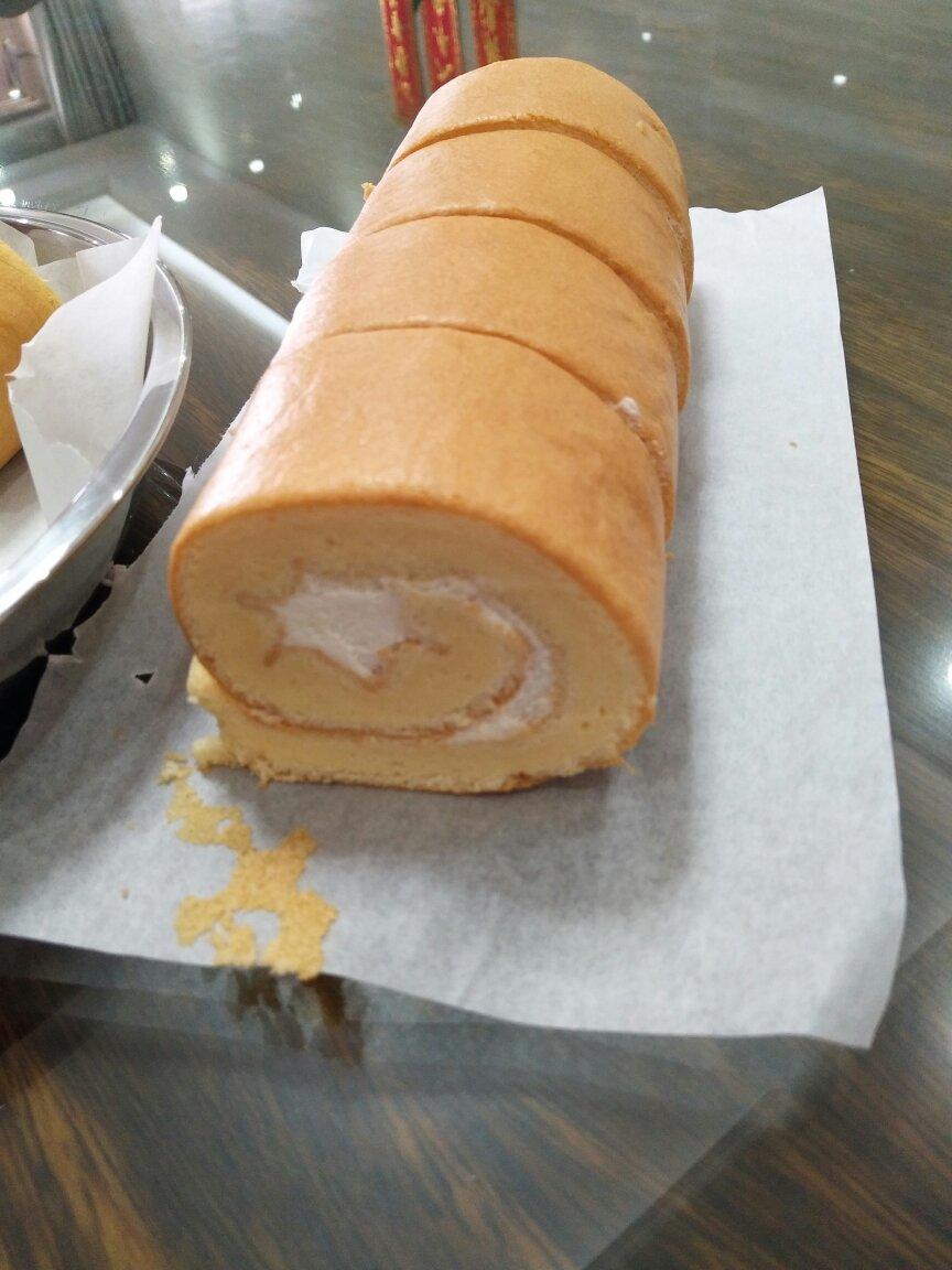 戚风奶油蛋糕卷