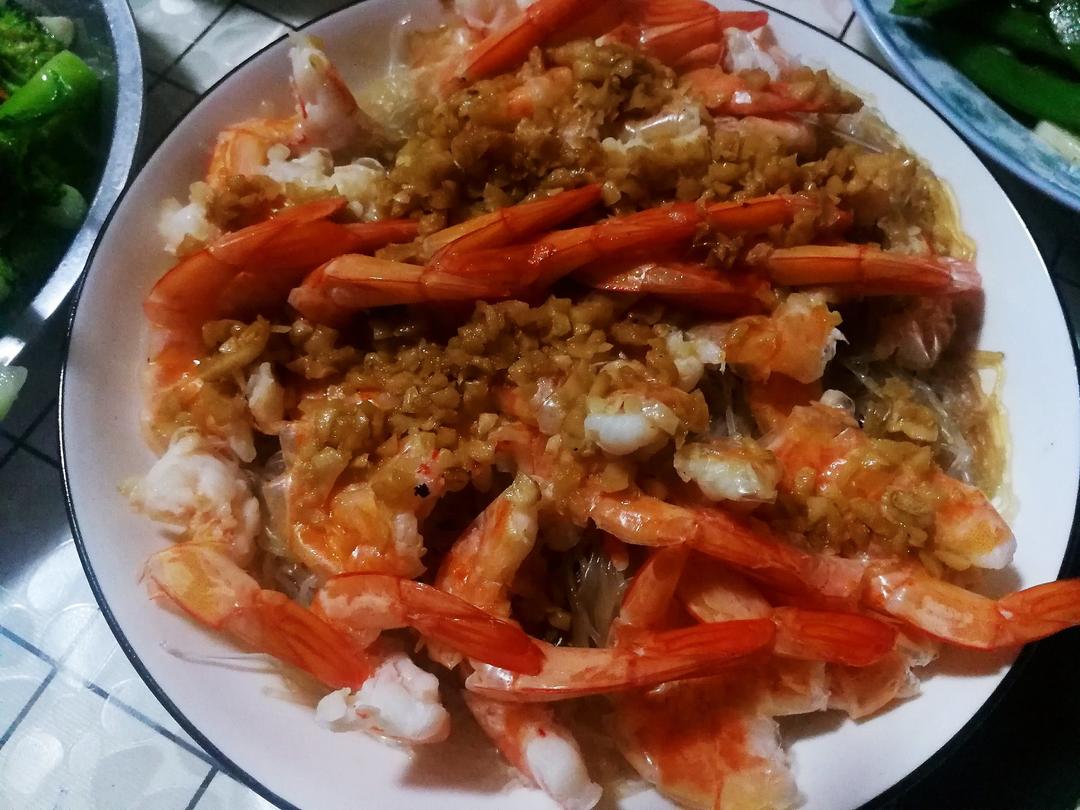 蒜蓉粉丝蒸虾