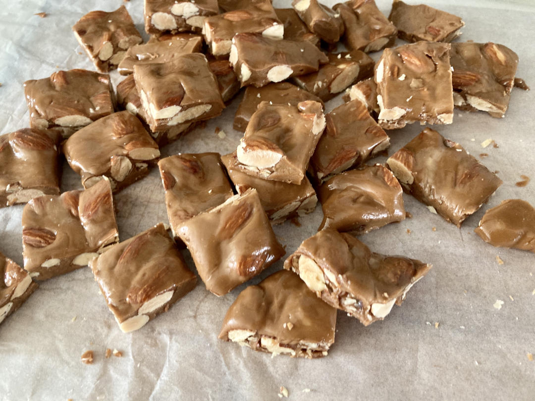 海盐杏仁太妃糖