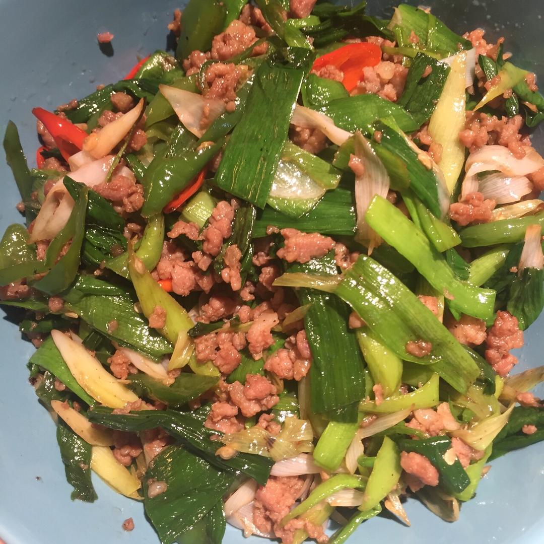 青蒜炒肉片