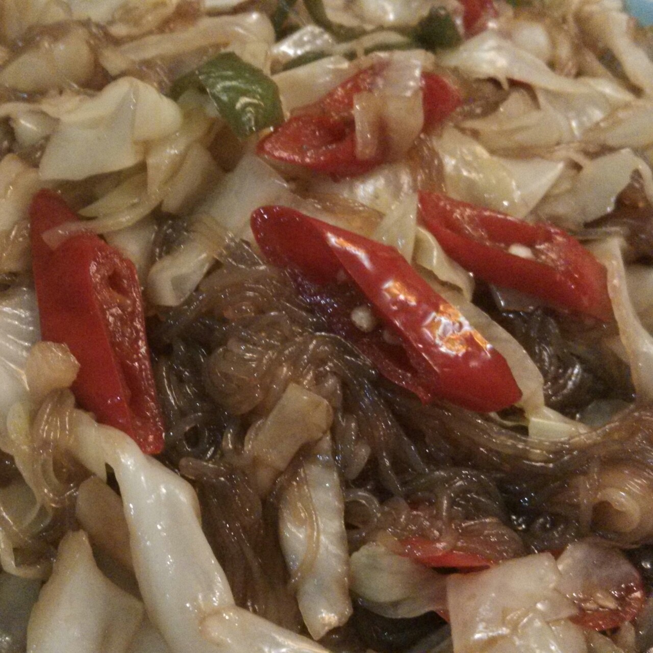 包菜粉丝炒鸡蛋