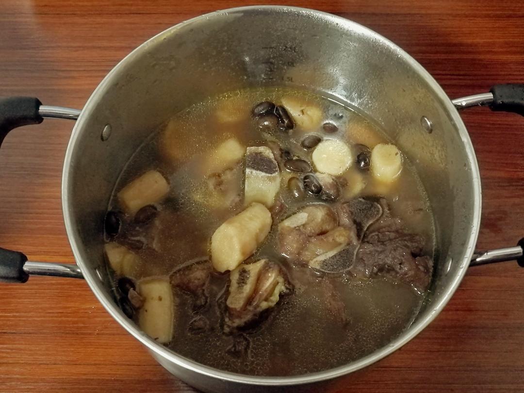 神一样的黑豆排骨莲藕汤
