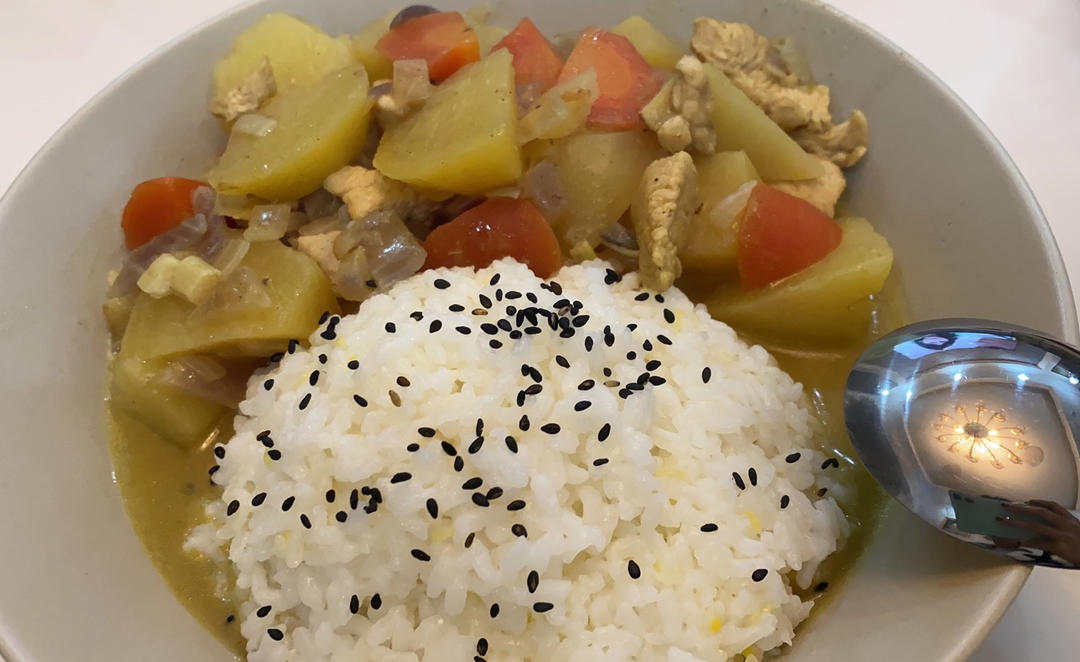 零失败日式咖喱鸡肉饭！！最正宗日本家庭做法！简单又好吃！