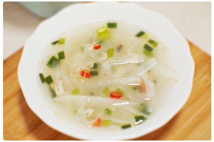 vanel做的虾皮萝卜丝汤