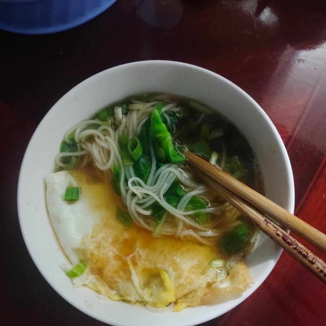 清汤挂面-香而不腻，方便快捷