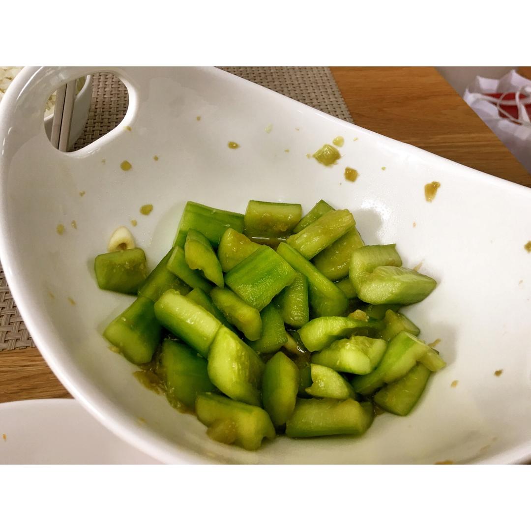 凉拌黄瓜