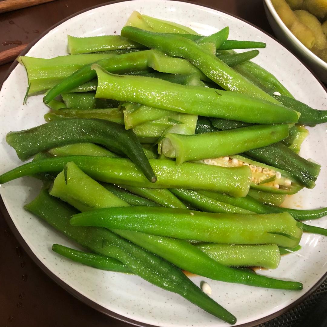 10分钟凉拌秋葵
