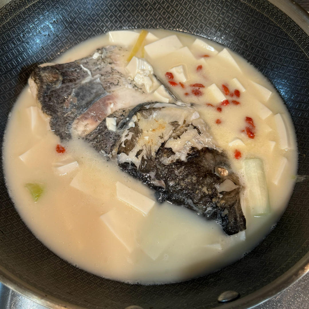 鱼头豆腐汤