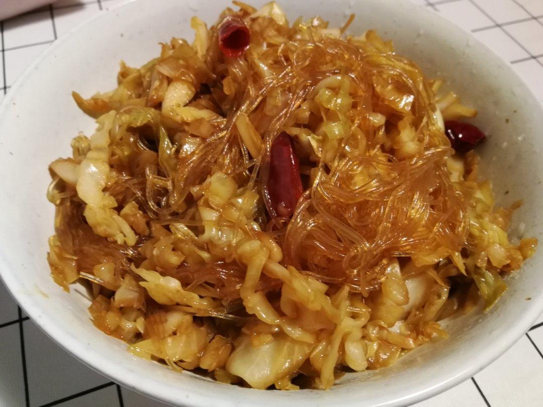 肉末圆白菜（甘蓝菜）炒粉丝【妞的食记】