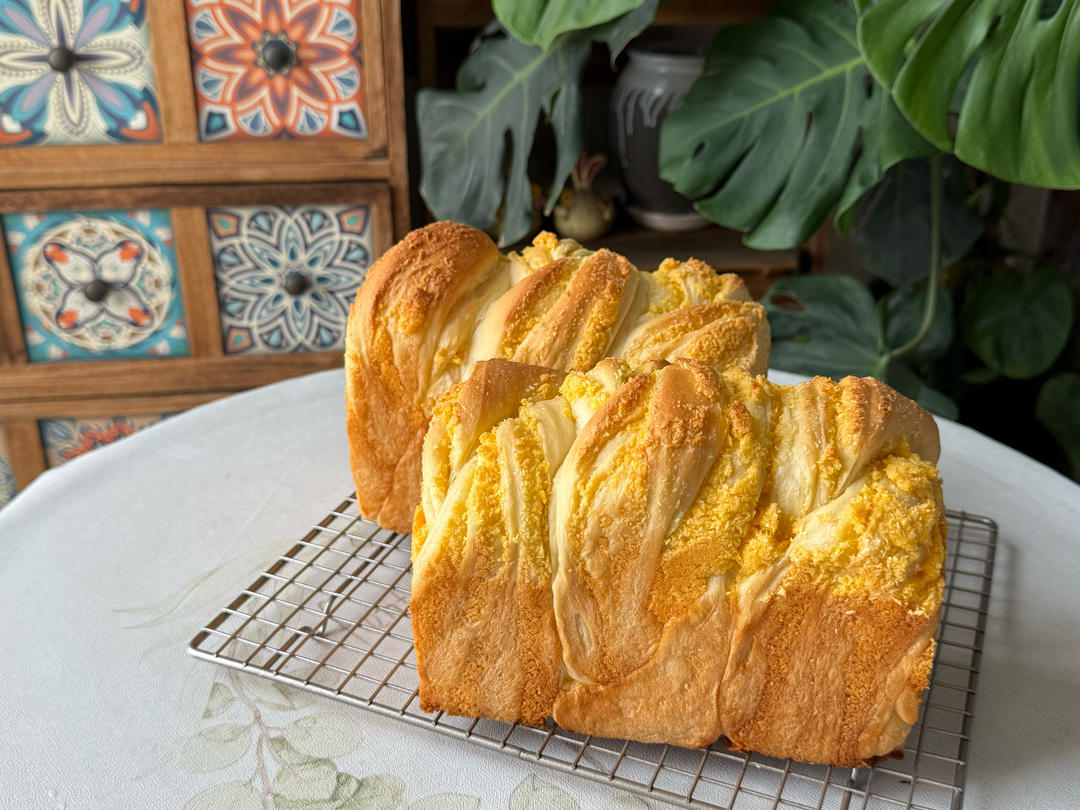 椰蓉满满吐司！幸福的味道。