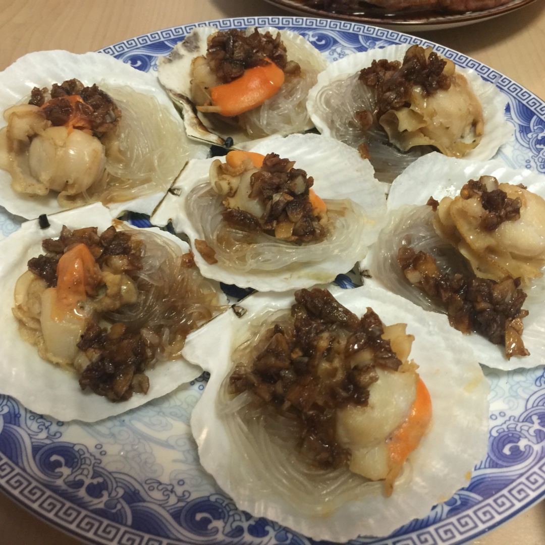 蒜蓉粉丝蒸扇贝