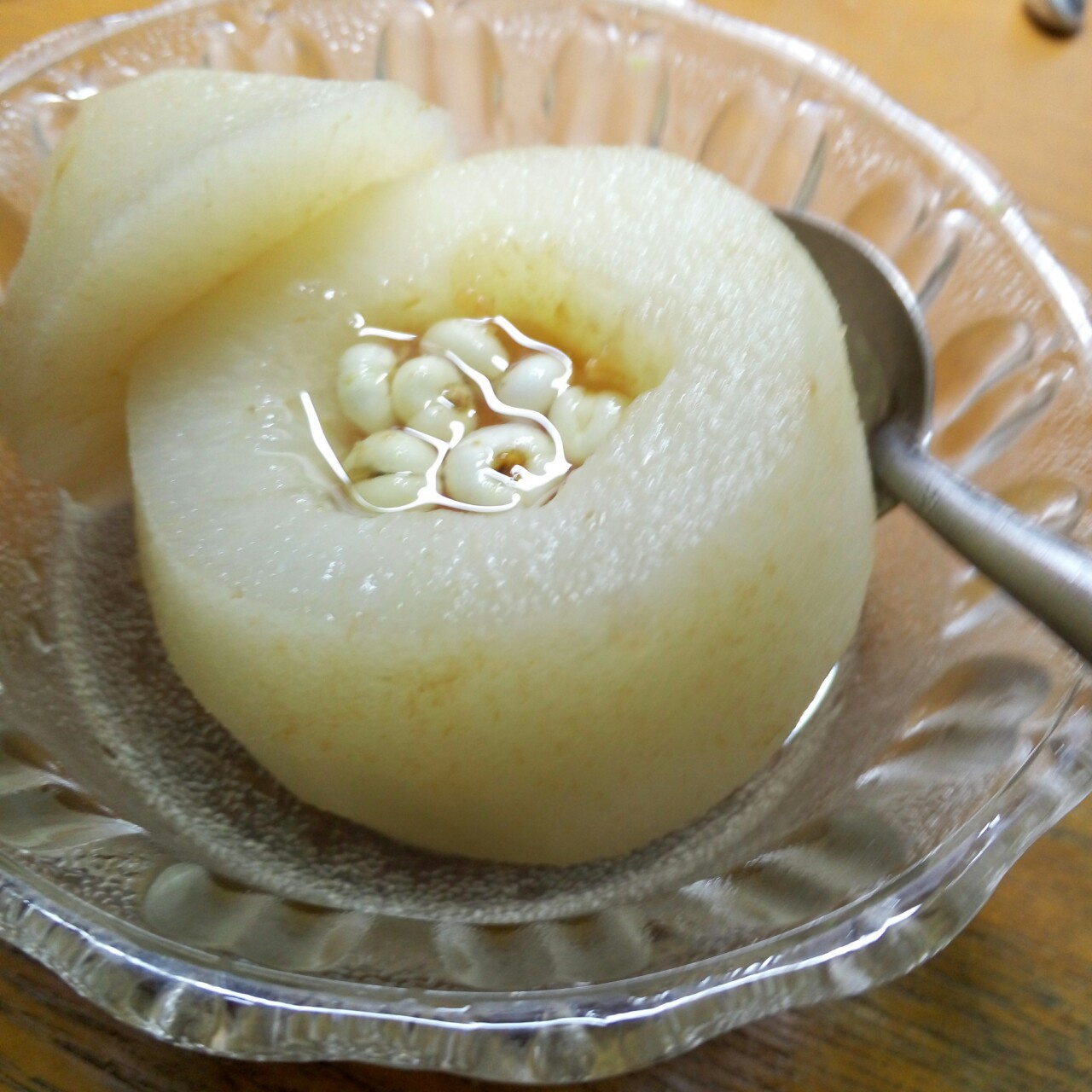 川贝冰糖炖雪梨