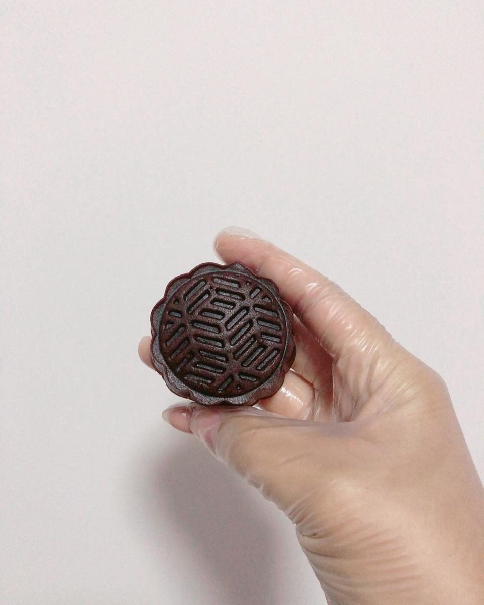 巧克力奶酪椰蓉拉丝月饼