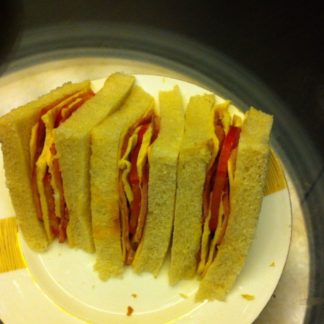 火腿煎蛋三文治