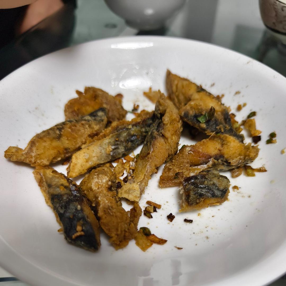 外酥里嫩！营养又美味｜椒盐挪威青花鱼