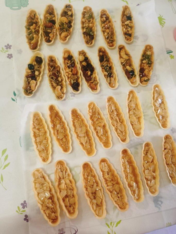 乐菁乐菁做的坚果杏仁糯米船