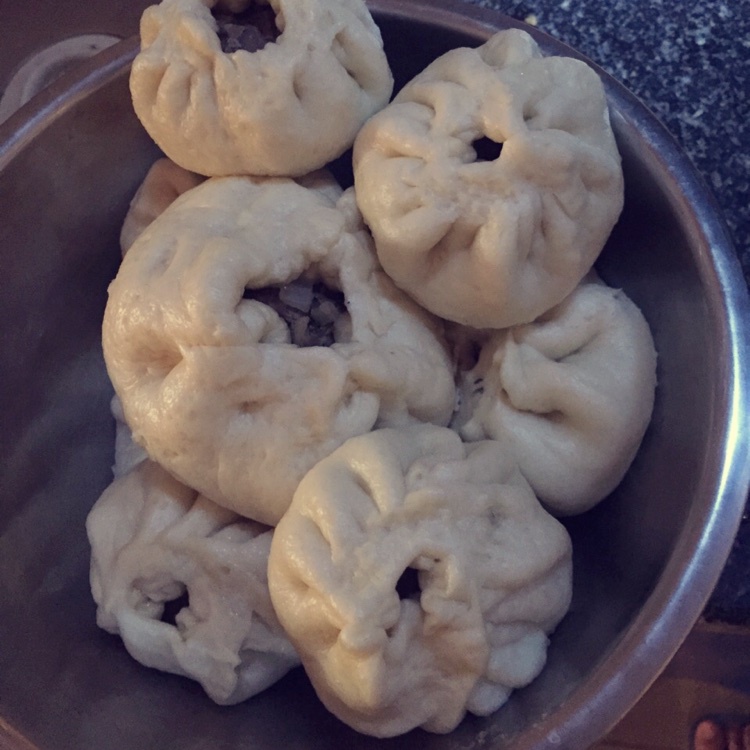 鲜美多汁的洋葱牛肉包子