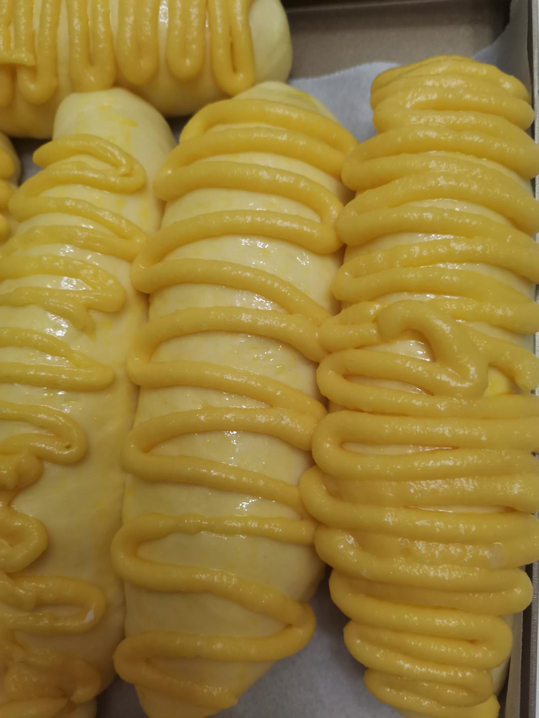 面包房里最受欢迎的毛毛虫面包