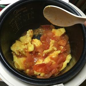 番茄炒鸡蛋的做法 步骤9
