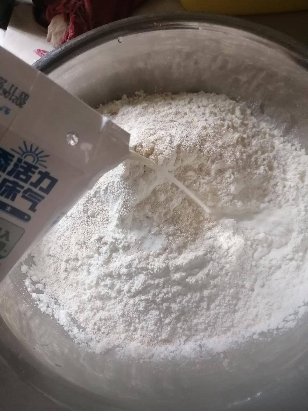 纯奶手撕吐司的做法 步骤1