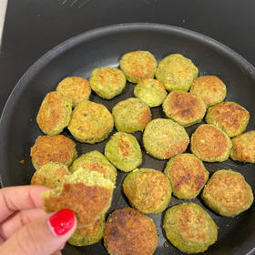 完美Falafel（炸鹰嘴豆饼）！