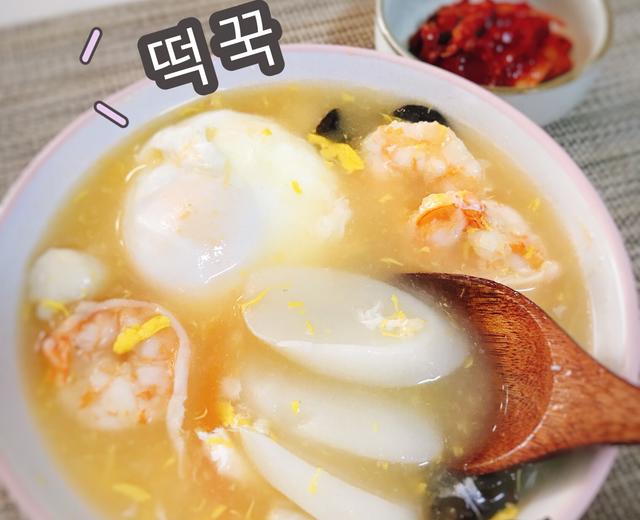 新年好寓意-清淡暖胃的韩国（年糕）面片汤的做法