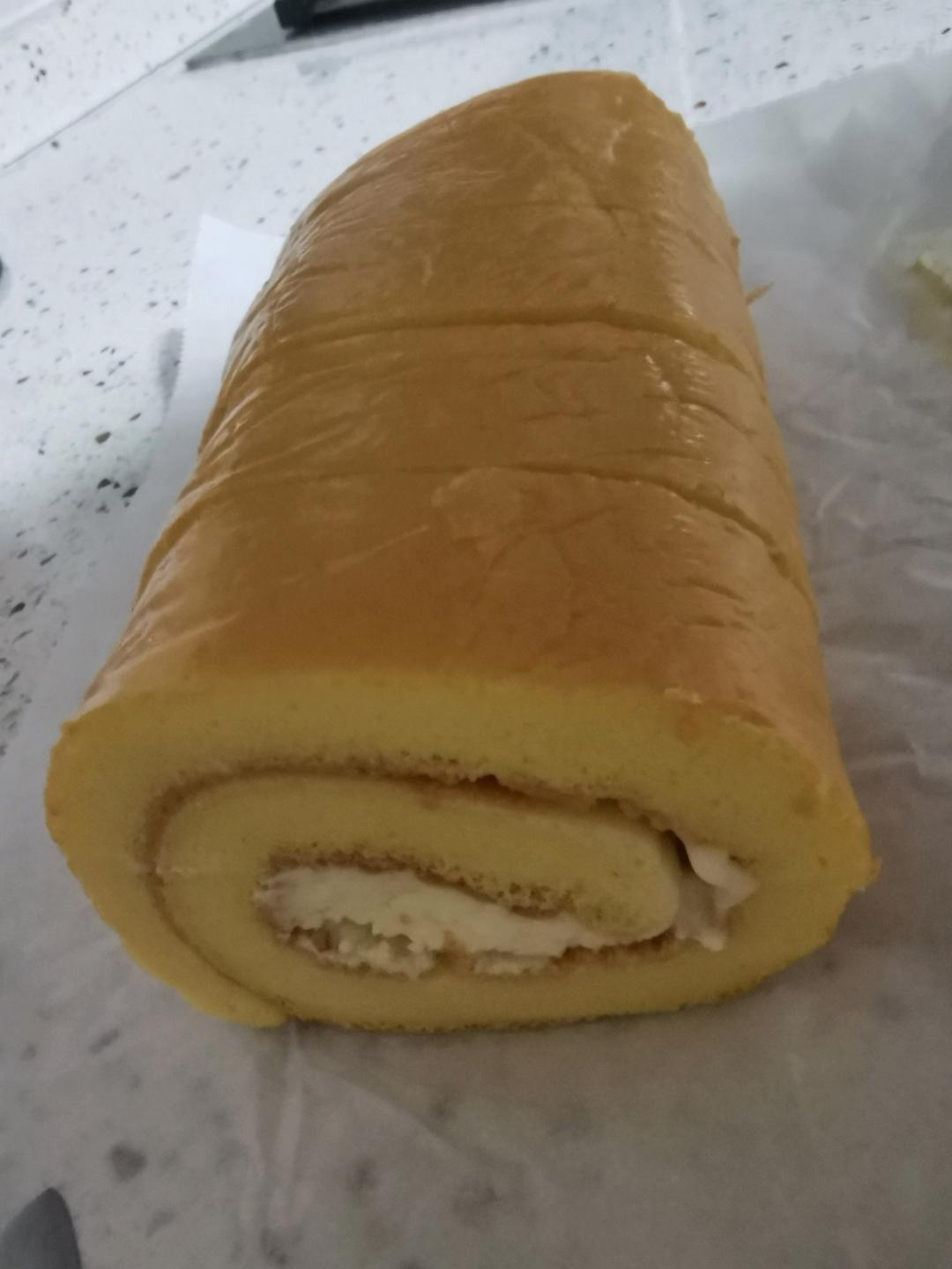 超详细的瑞士卷奶油蛋糕卷原味蛋糕卷的制作方法 饱满不掉皮不开裂（附模具换算方法）