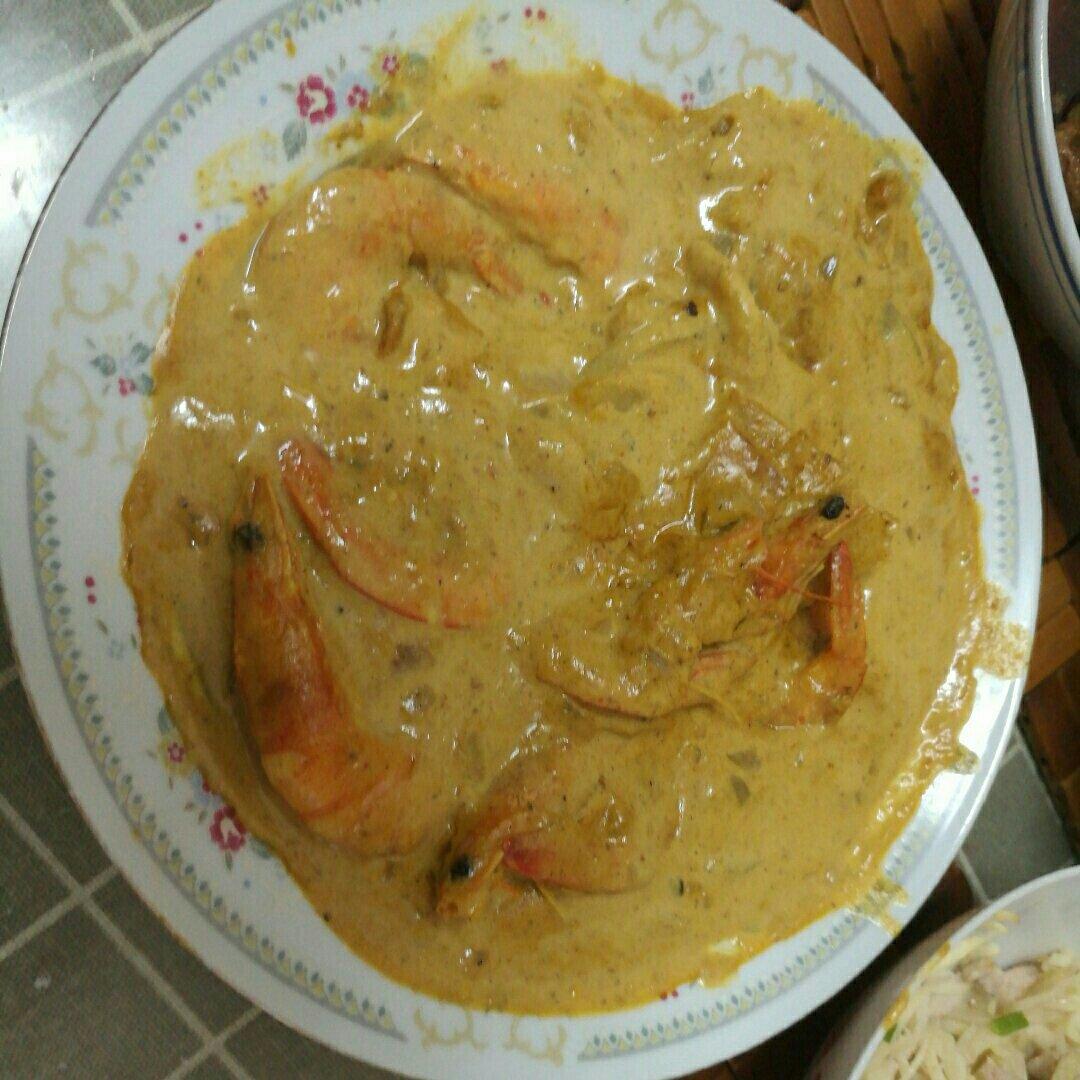 泰式黄咖喱炒大虾