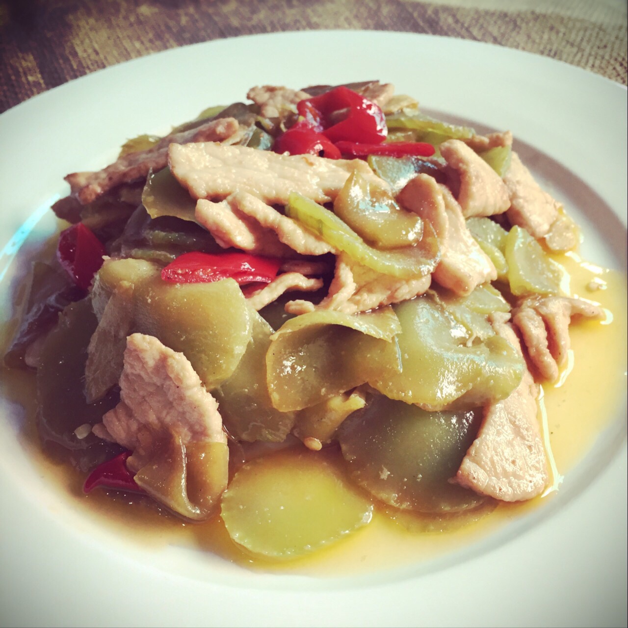 莴笋炒肉片