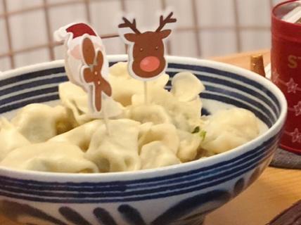 【老妪厨房】猪肉韭菜饺子（从小吃到大的味道，简单好做完胜任何一家饺子馆）