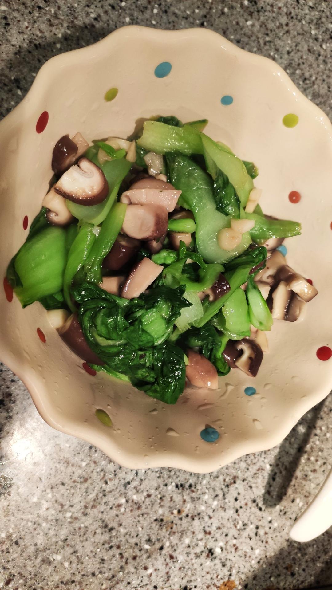 简单营养快手香菇青菜