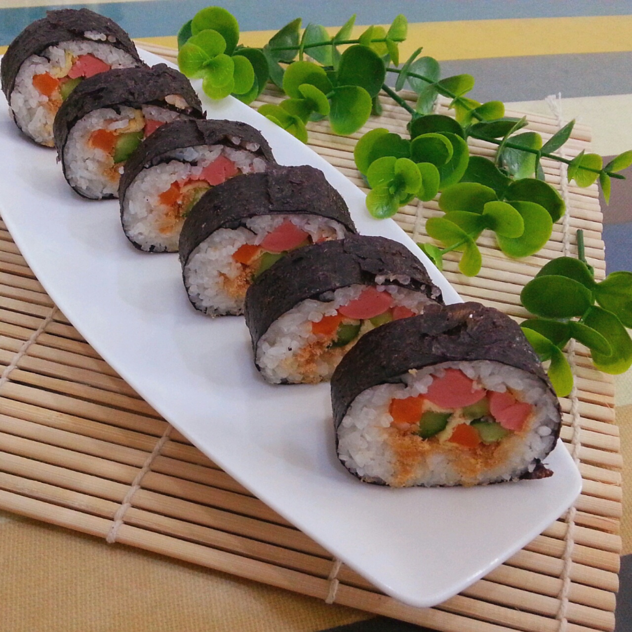 细雨成沙做的紫菜卷寿司