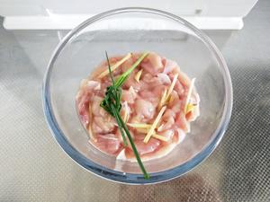 蒜香葱油鸡腿肉的做法 步骤4