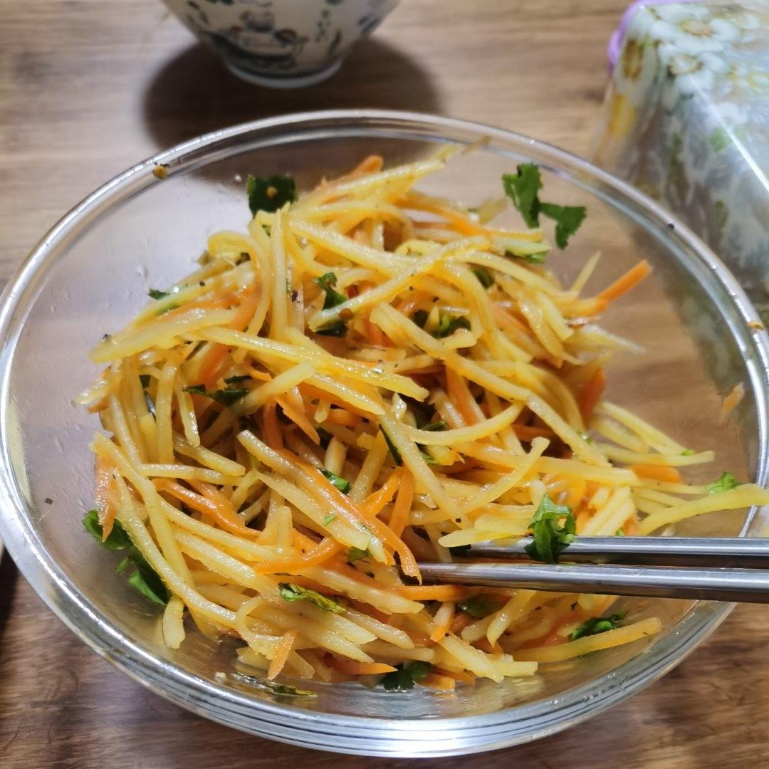 没有一家饭店的拌土豆丝比得上这盘！没有！