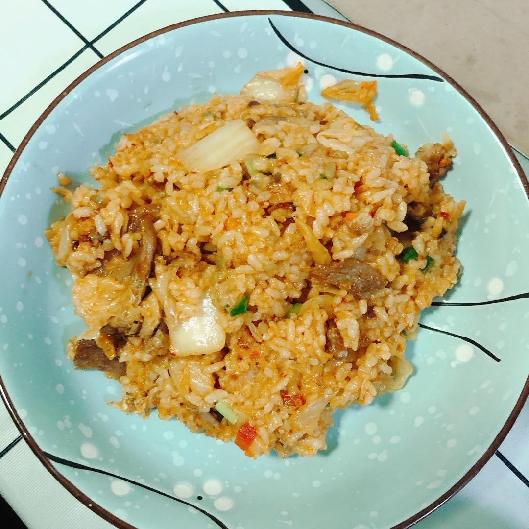 五花肉泡菜炒饭