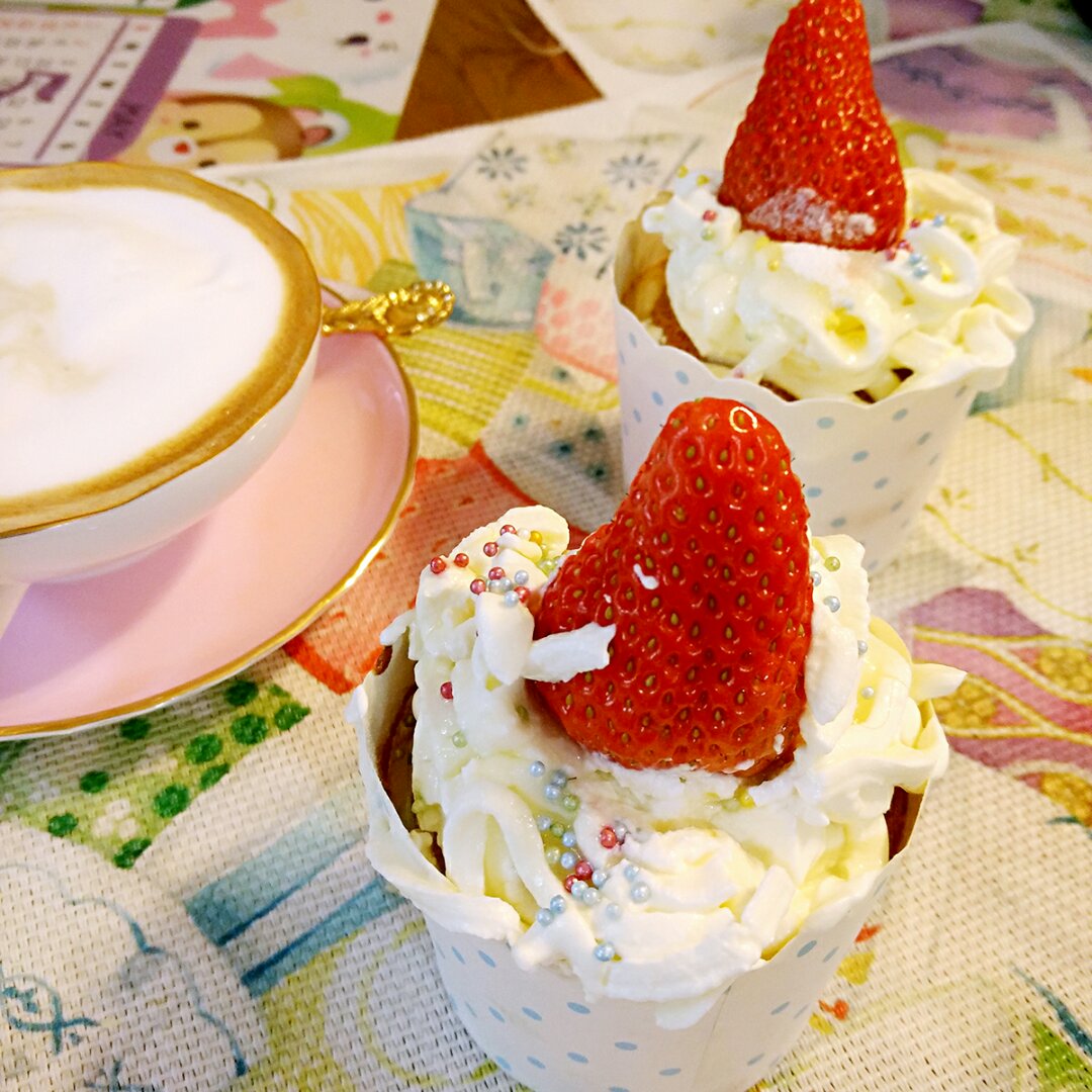 淡奶油纸杯蛋糕