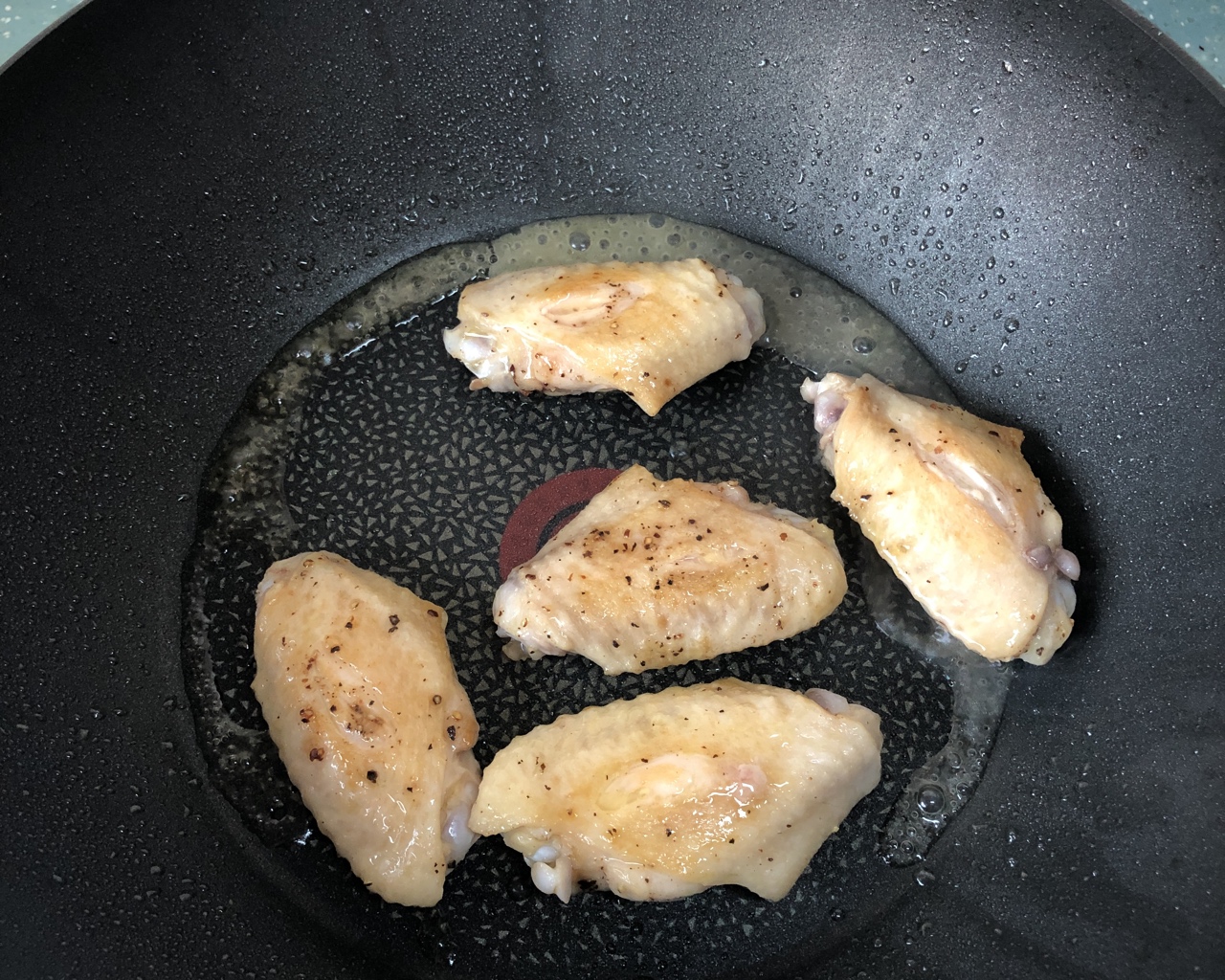 无油无粉外酥里嫩多汁的脆皮鸡翅的做法 步骤4