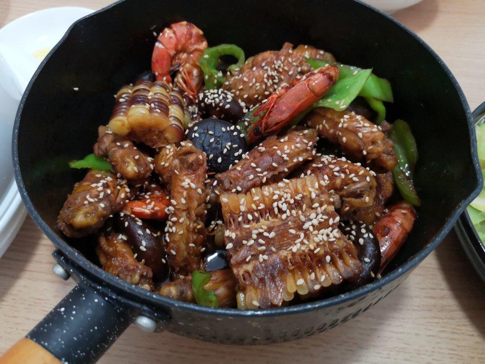啤酒鲜虾鸡翅煲