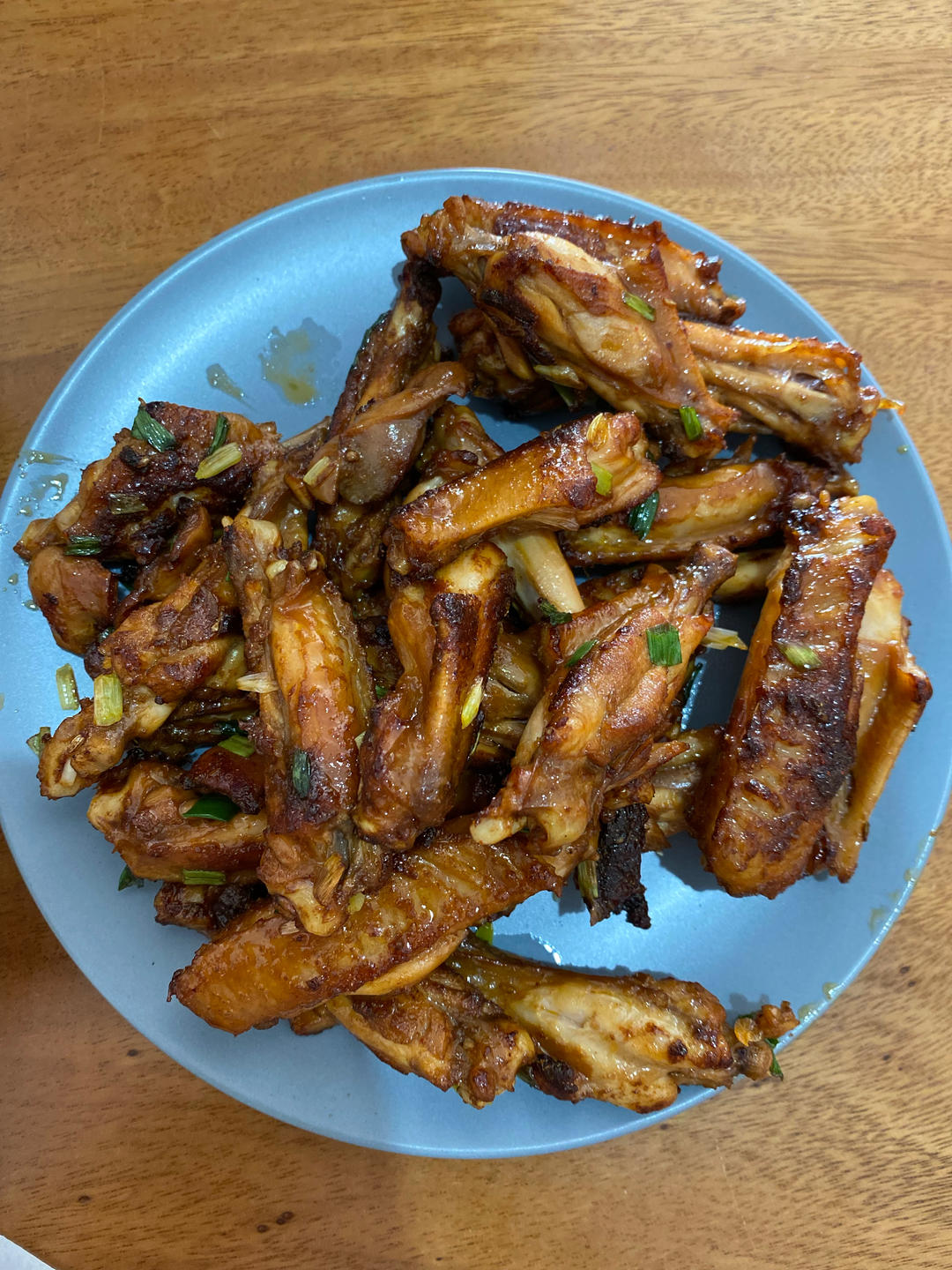 香辣鸡翅（手指都舔干净）