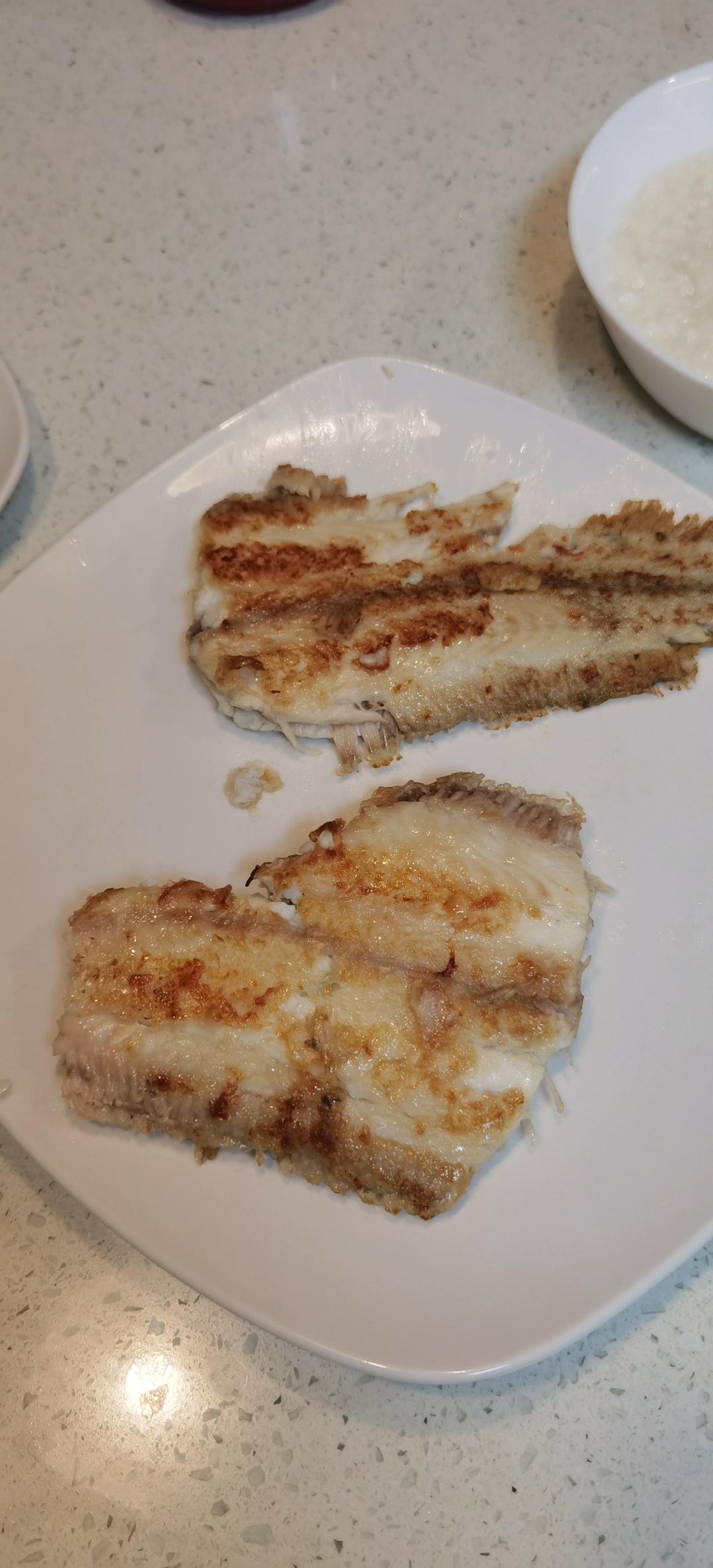 香煎巴沙鱼（龙利鱼）