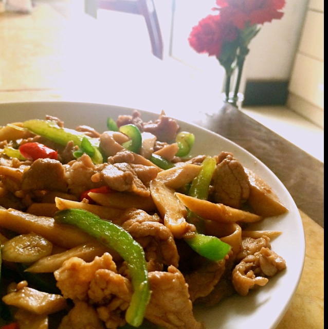 青椒杏鲍菇炒肉丝