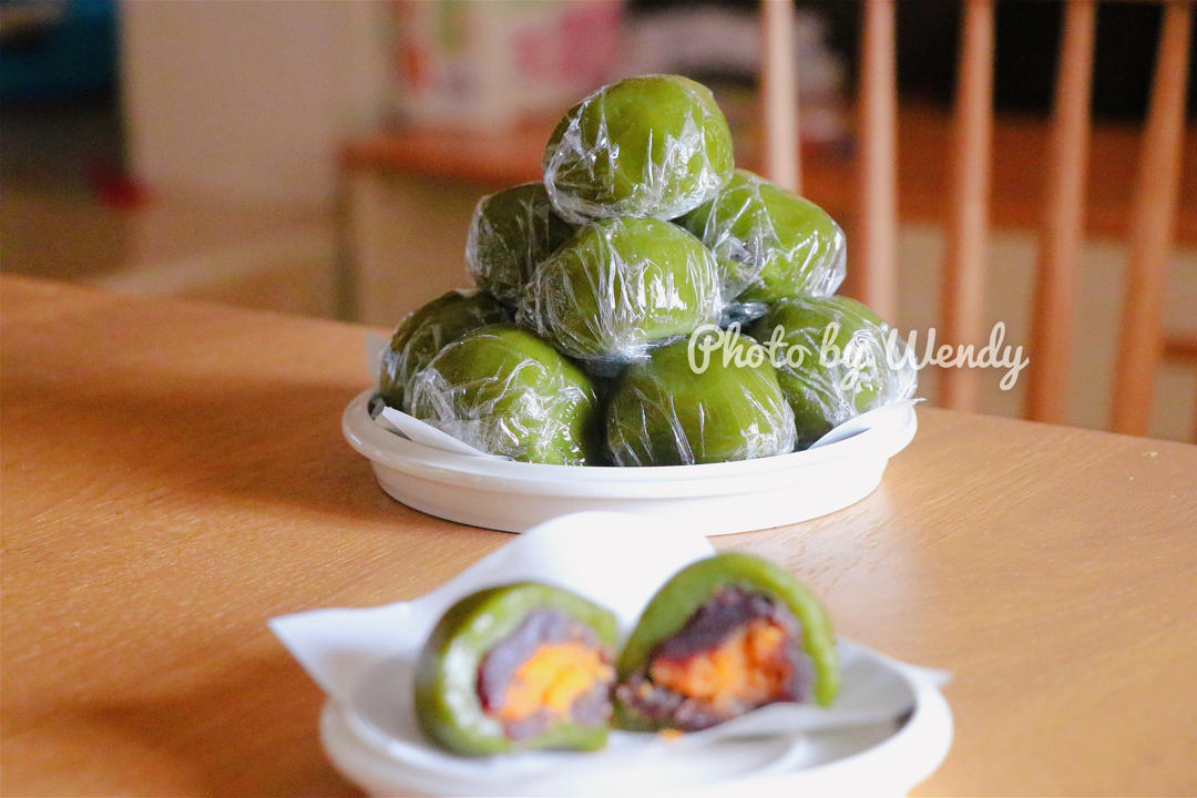 简单易操作的自制青团～抹茶口味的青团