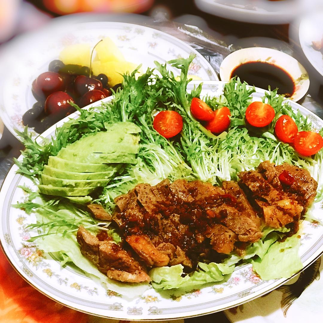 牛排大拌菜-2018年夜饭【曼食慢语】
