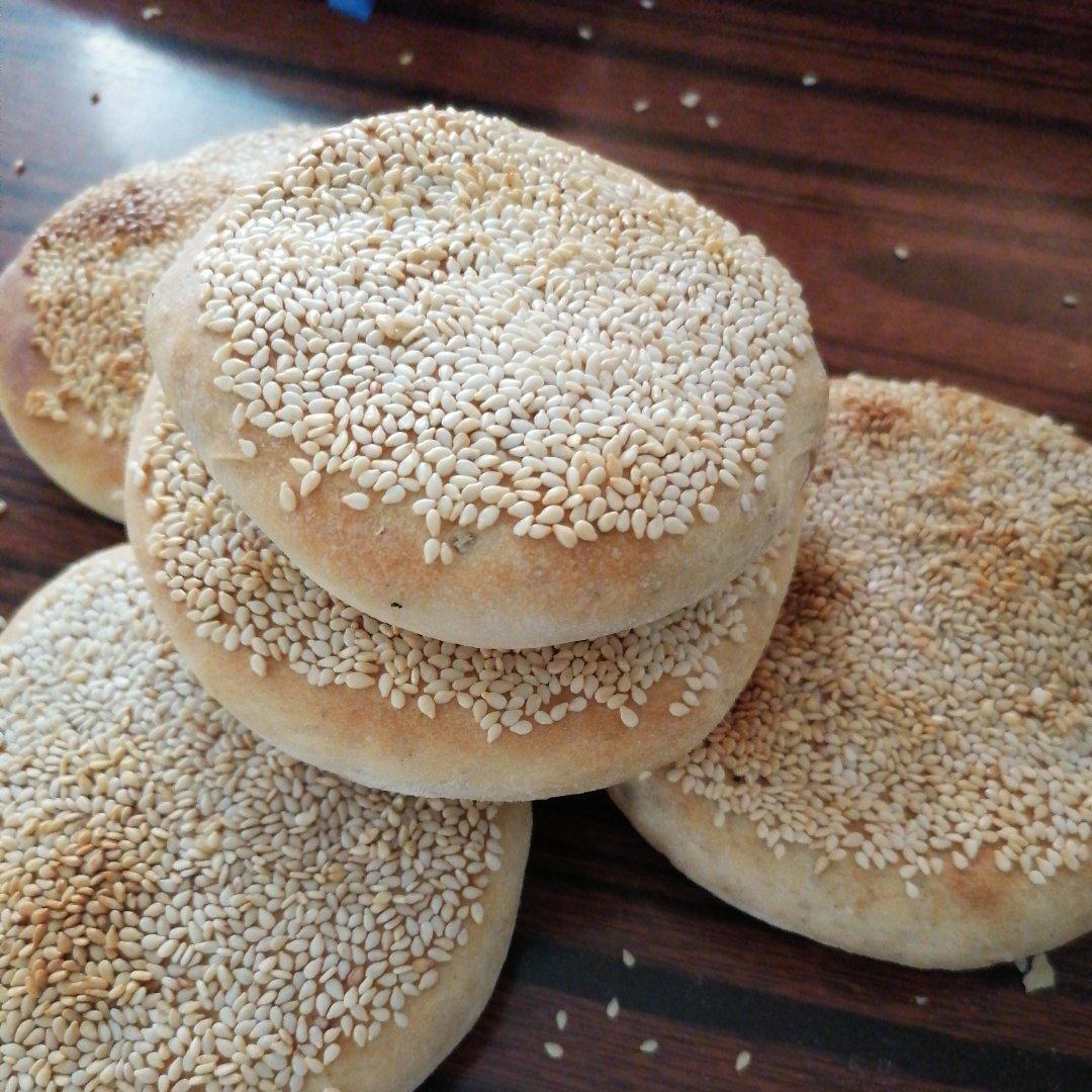 公孙离小小豆子做的麻酱火烧