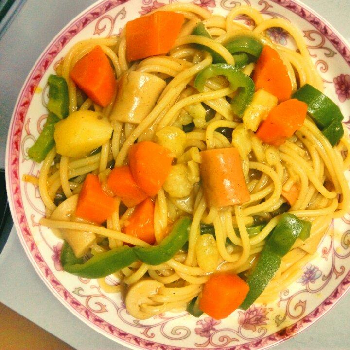 咖喱芝士穿肠意面