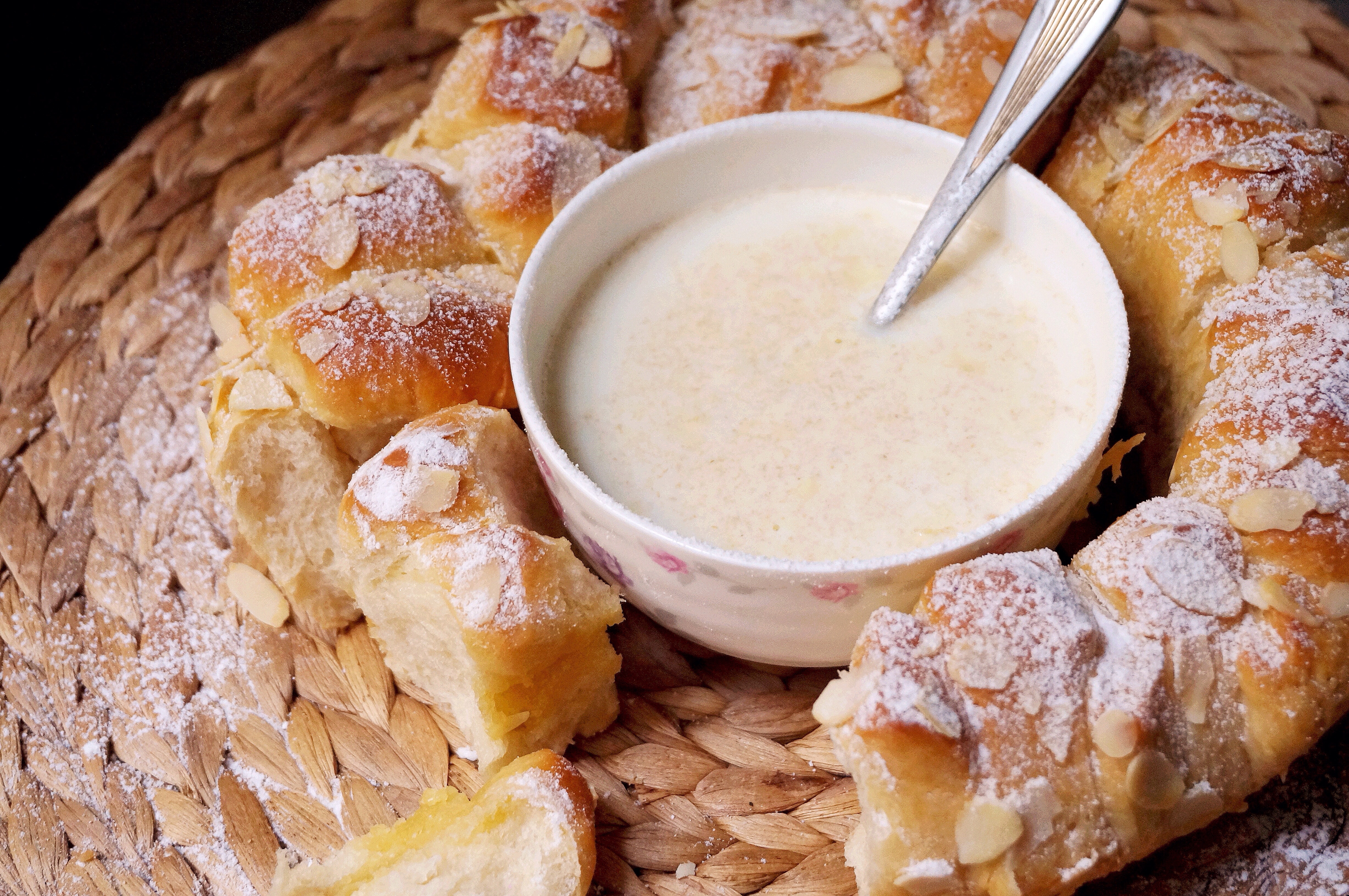 日式香浓炼乳面包