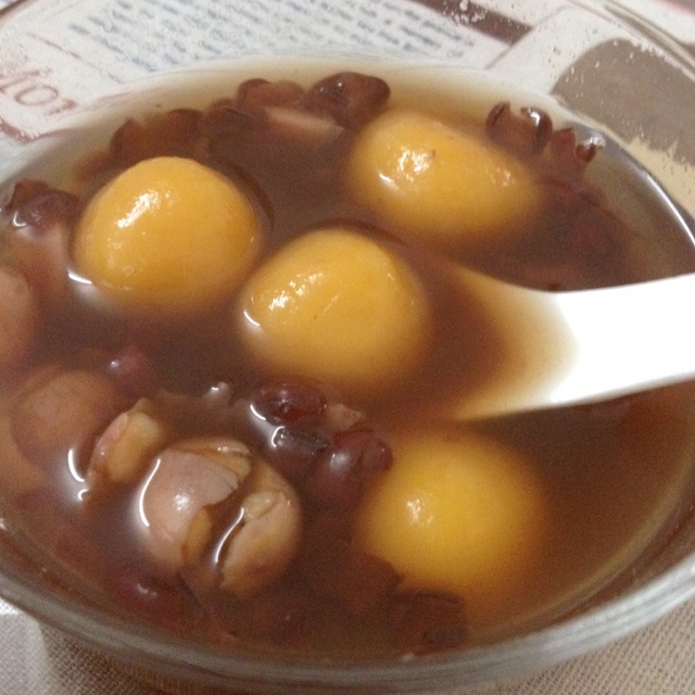 红豆地瓜圆子汤